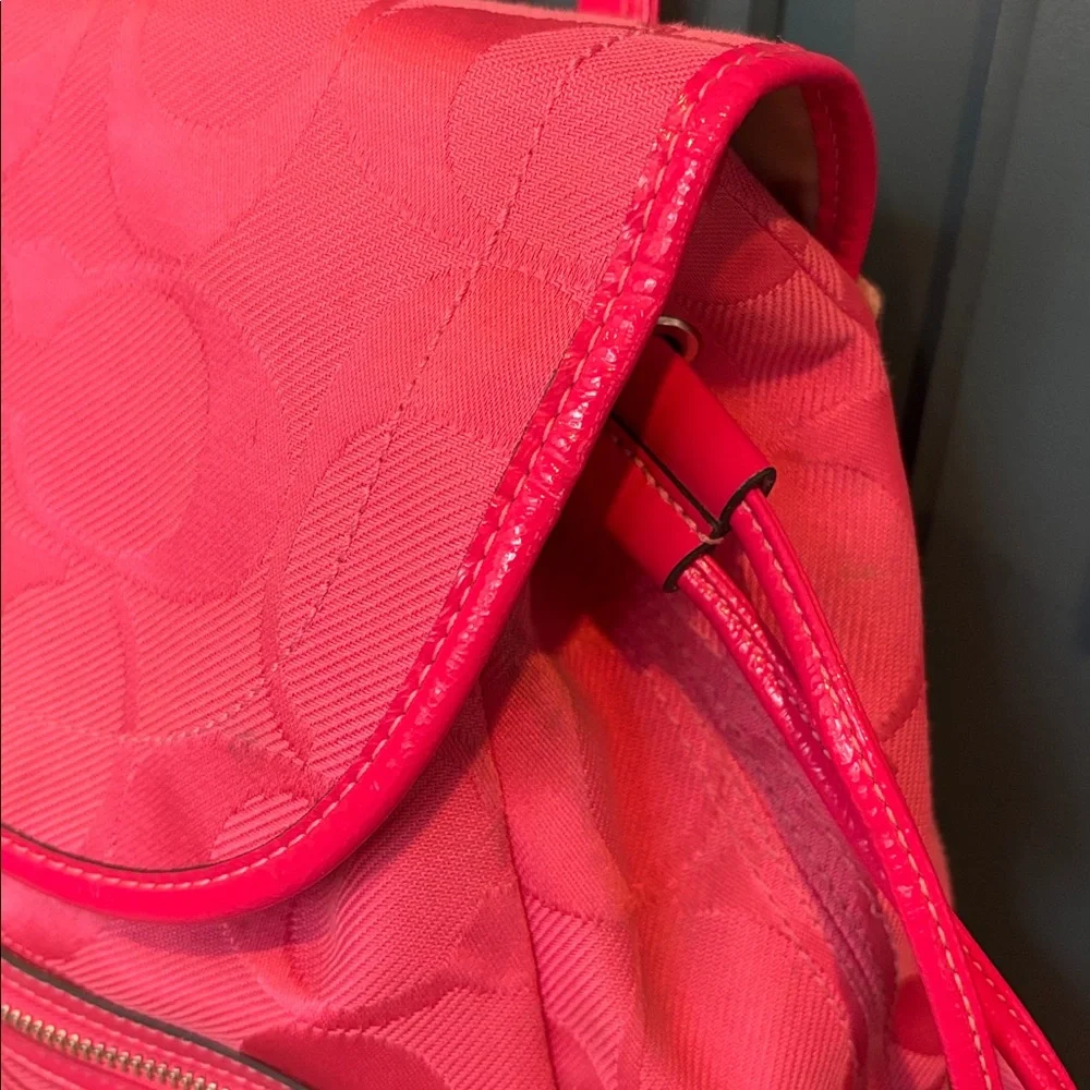 Coach Kyra Signature Backpack in Hibiscus F16548 with charm - Picture 5 of 15